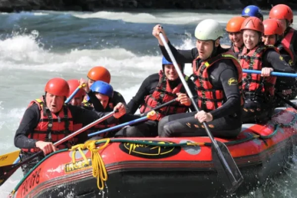paket wisata rafting sungai progo magelang